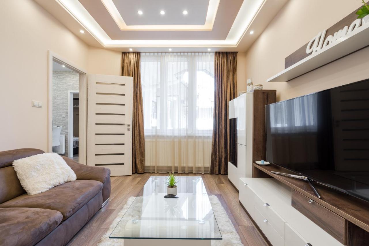 Bpr Pure Nature Designer Suite Budapest Exterior photo